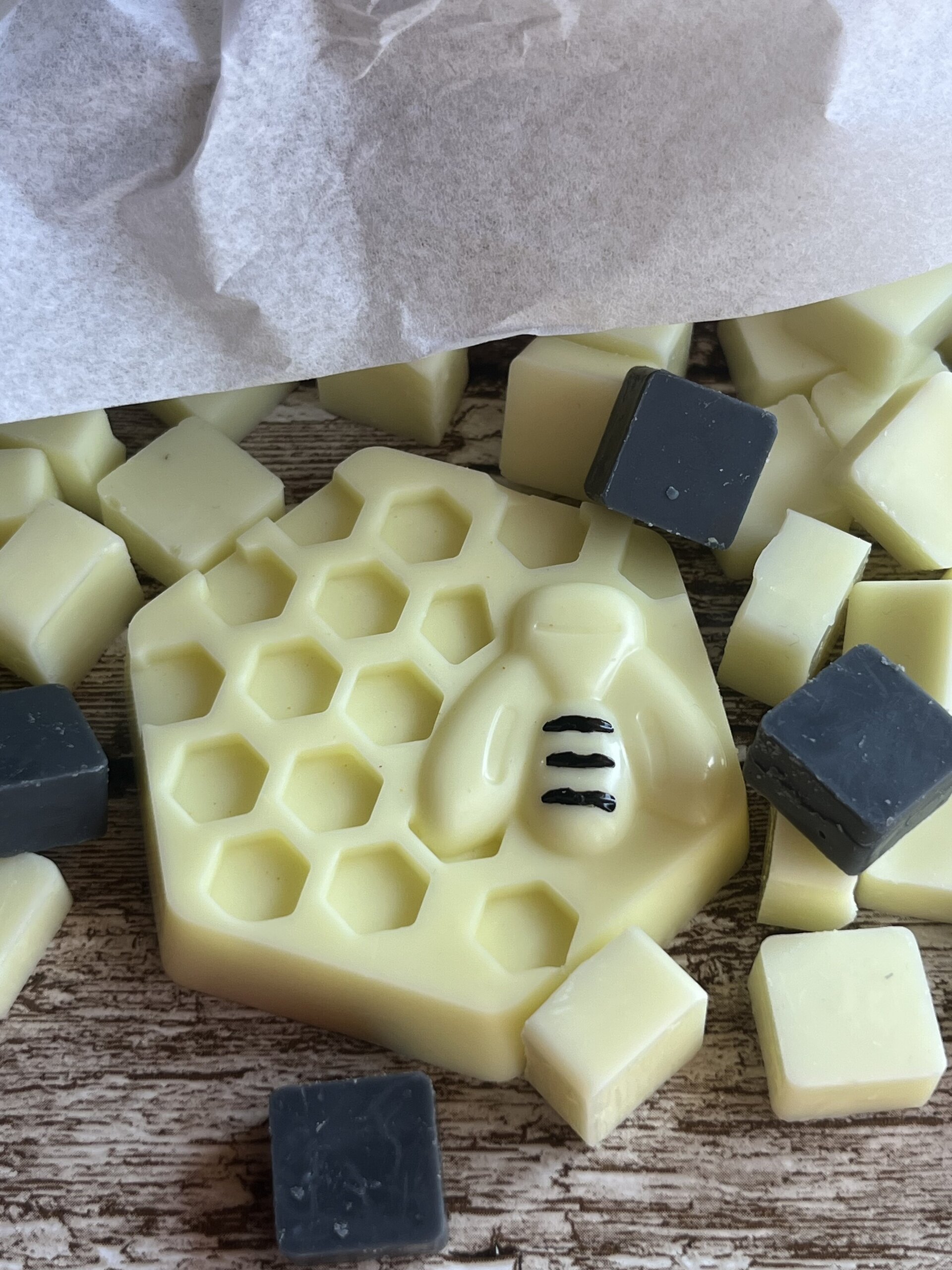 Wax Melts Honey Bee – Dulzura que envuelve tu hogar - 2